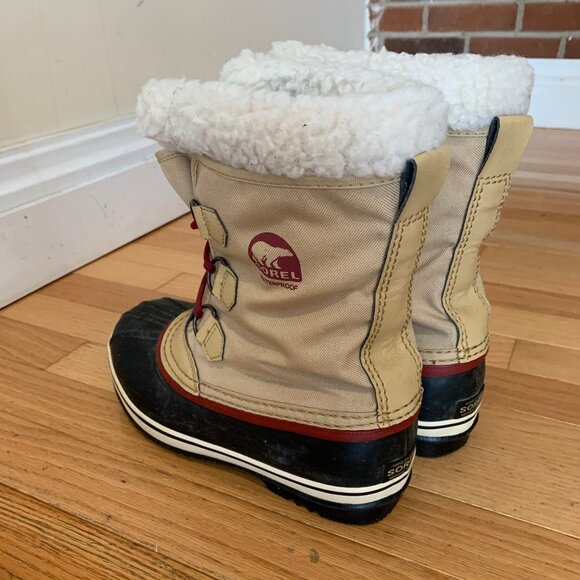 Women's SOREL Joan of Artic White Fur Top - Picture 11 of 15